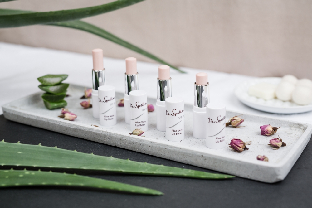 drspiller_aloe_vera_lip_balm_spf_20_118019_shooting_02