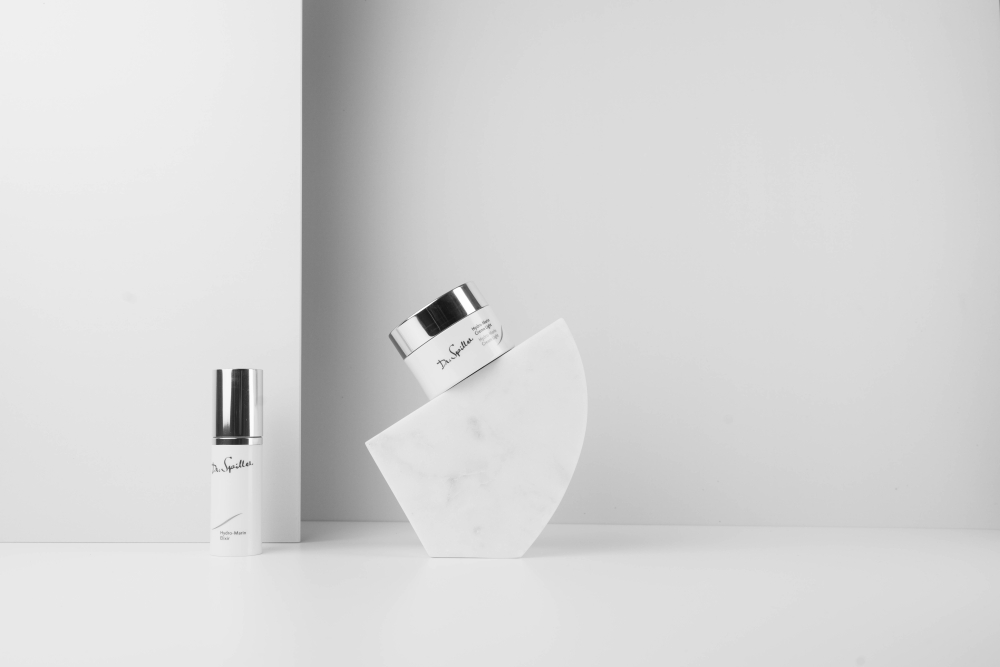 drspiller_hydro-marin_elixir_100706__hydro-marin_creme_light_107