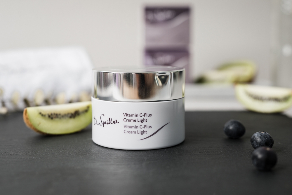 drspiller_vitamin_c-plus_creme_light_106207_shooting_04